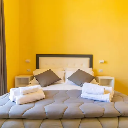 Bed & Breakfast Trianon 4*