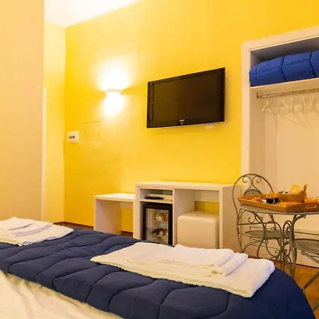 Trianon Bed & Breakfast 4*