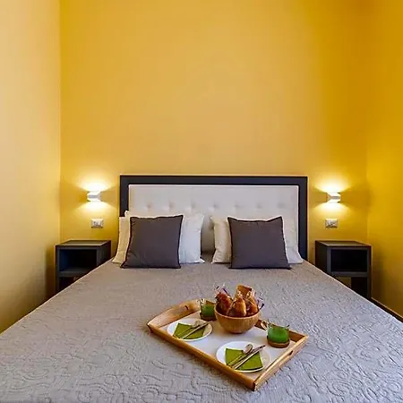 Trianon Bed and Breakfast 4*