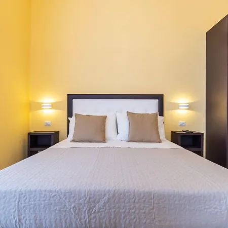 Frühstückspension Trianon 4*