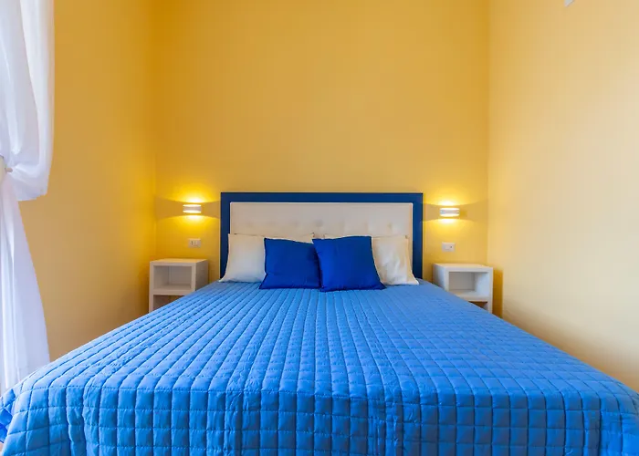 Trianon Nocleg ze śniadaniem Neapol