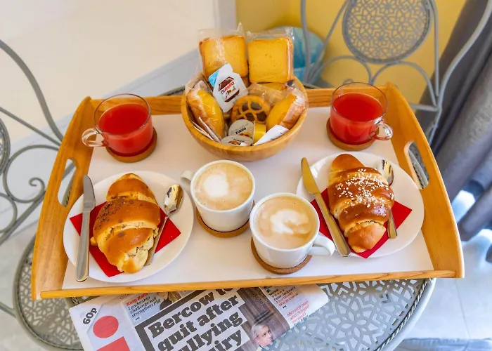 Trianon Nocleg ze śniadaniem