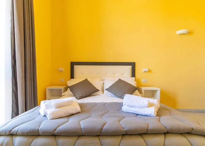 Nocleg ze śniadaniem Trianon 4*