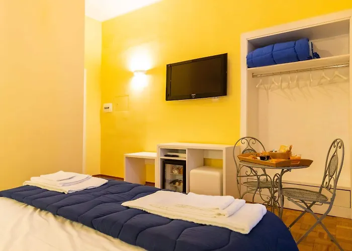 Trianon Nocleg ze śniadaniem 4*