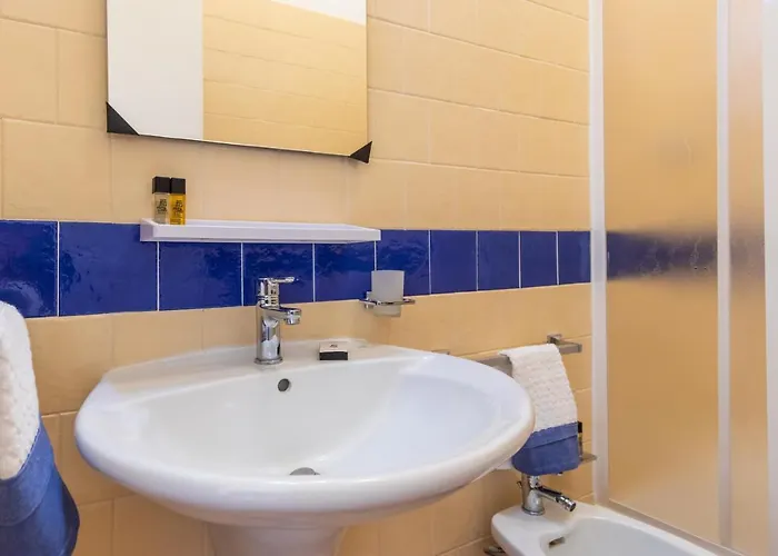 Nocleg ze śniadaniem Trianon Neapol