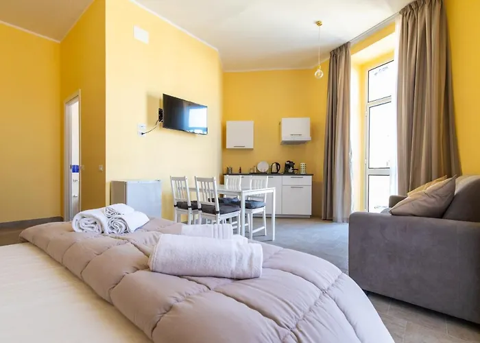 Nocleg ze śniadaniem Trianon Neapol