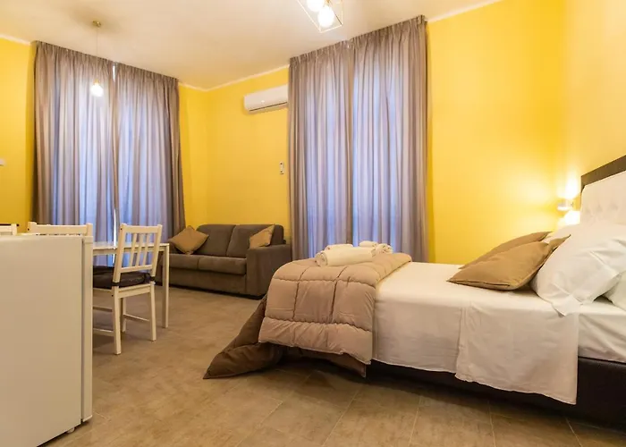 Trianon Nocleg ze śniadaniem