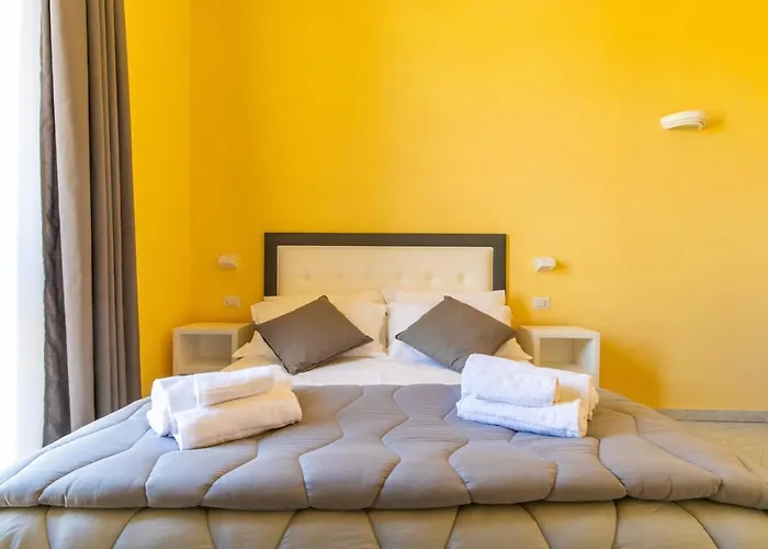 Trianon Nocleg ze śniadaniem